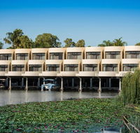 Capri Waters Country Club - E Caravan Parks