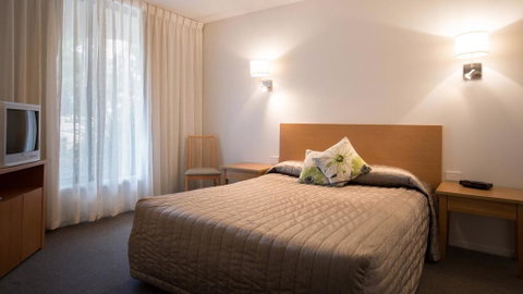 Capri Waters Country Club - E Caravan Parks 3