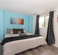 Carramar Studio KingBed PrivateRm 1 min To station - STUDIO - E Caravan Parks