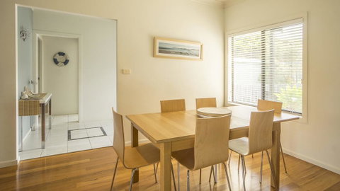 Carroll Ave 76 - E Caravan Parks 0