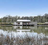 Casa sul lago - quite simply a very special place - E Caravan Parks
