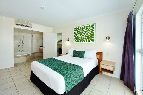 Castaways Resort & Spa On Mission Beach - E Caravan Parks 2