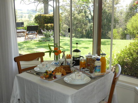 Cedarview Bed & Breakfast - E Caravan Parks 3