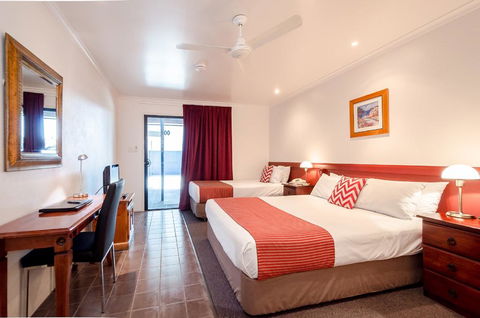 Central Studio Accommodation - E Caravan Parks 1
