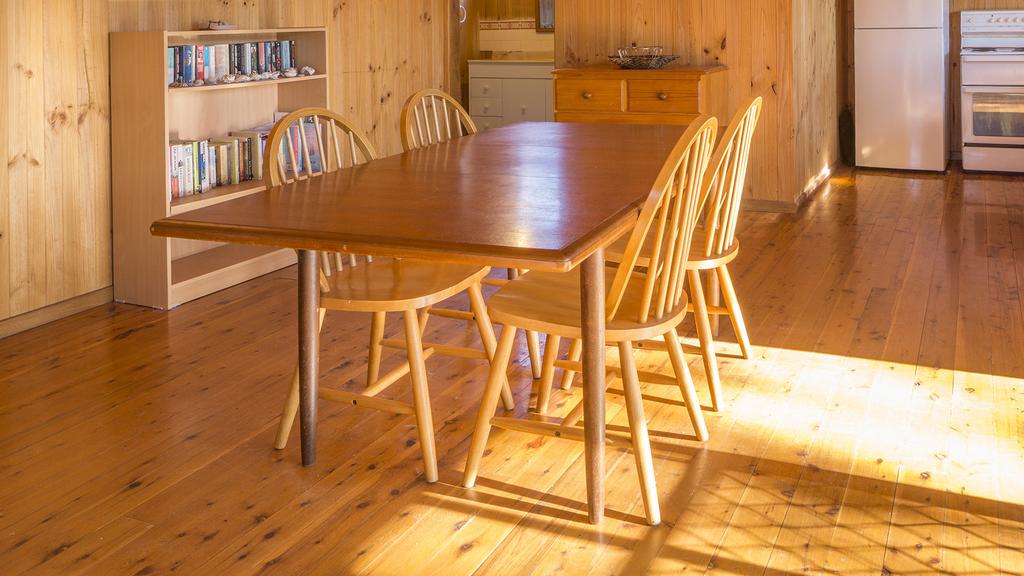 Lake Tabourie NSW E Caravan Parks