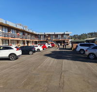 Cessnock Vintage Motor Inn - E Caravan Parks