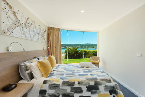 Cetacea Luxury Apartments - E Caravan Parks 0