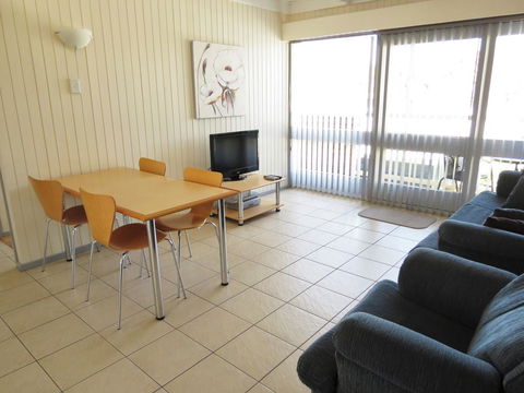 Chapman Court - E Caravan Parks 2