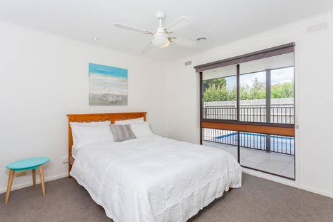 Charmes, Paradise By The Shore - E Caravan Parks 1