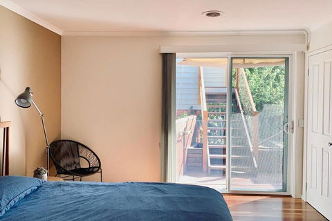 Charming Family Home W/Home Cinema+Huge Bedrooms Near Glen Waverley - E Caravan Parks 2