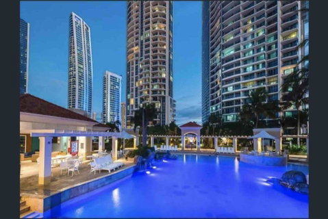 Chevron Renaissance Towers - E Caravan Parks 3