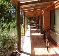 Cinnamon Coloureds Farm Cottages - E Caravan Parks