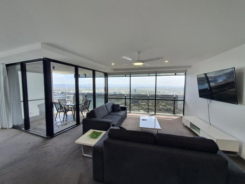 Circle On Cavill 2316 - E Caravan Parks 3