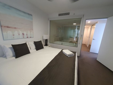 Circle On Cavill 2316 - E Caravan Parks 1