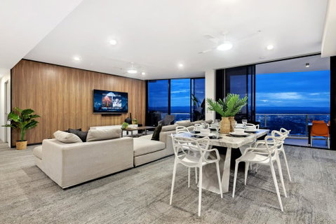 Circle On Cavill Subpenthouse - E Caravan Parks 0