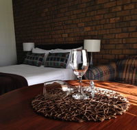 City Colonial Motor Inn - E Caravan Parks
