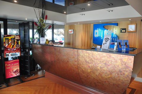 City Park Hotel - E Caravan Parks 0