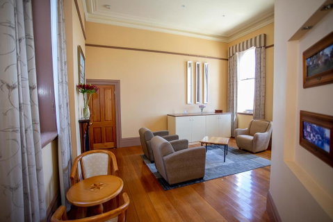 Clocktower Suites - E Caravan Parks 0