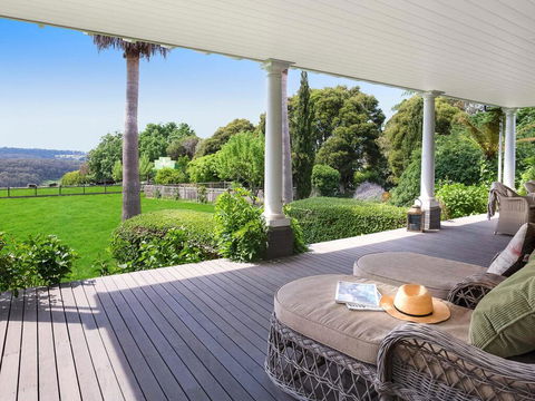 Cloudland - Unique Experience, Whimsical And Wonderful! - E Caravan Parks 3