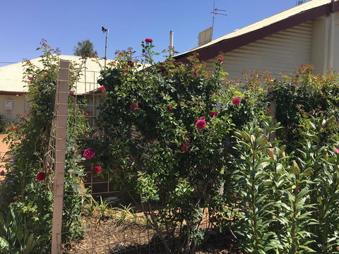 Club Boutique Hotel Cunnamulla - E Caravan Parks 2