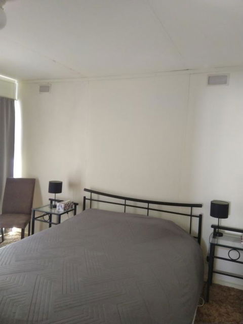 Clunes Guest Home - E Caravan Parks 3