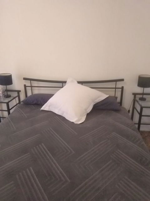 Clunes Guest Home - E Caravan Parks 2