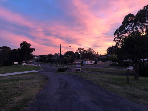 Coal Creek Motel - E Caravan Parks 3