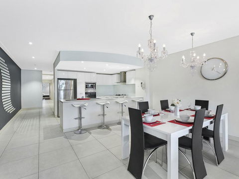 Coast Luxury Apartment 21 - E Caravan Parks 0