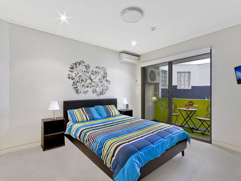 Coast Luxury Apartment 3 - E Caravan Parks 2