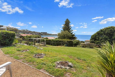 COASTAL HAVEN - Panoramic Ocean Views - E Caravan Parks 3