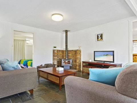 Coca Callala - 250m To The Beach - E Caravan Parks 1