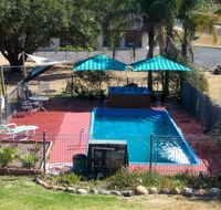 Colonial Inn Motel - E Caravan Parks