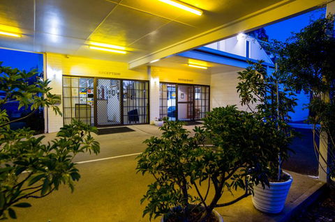 Colonial Motor Lodge Scone - E Caravan Parks 2