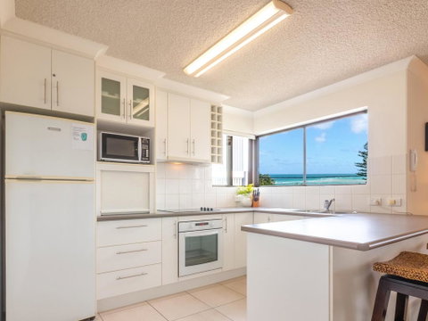 Columbia Point U6, 7 Bulcock Beach Esp - E Caravan Parks 2