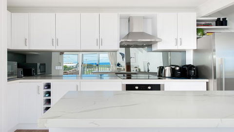 Combined Kingsley Beach House - E Caravan Parks 1