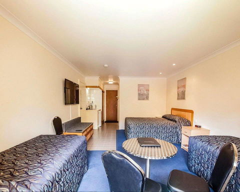 Comfort Inn Bay Of Isles - E Caravan Parks 3