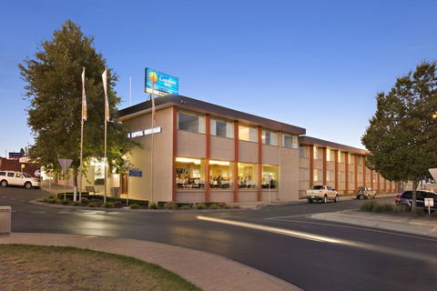 Comfort Inn Capital Horsham - E Caravan Parks 3