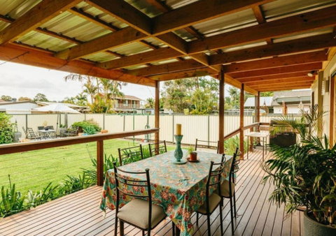 Comfortable, Outdoor Entertaining, Lake Walks - E Caravan Parks 2