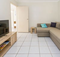 Comfy and Cosy ground floor unit - E Caravan Parks