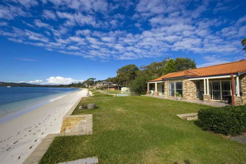 Cook St 4 - Salamander Bay - E Caravan Parks 0