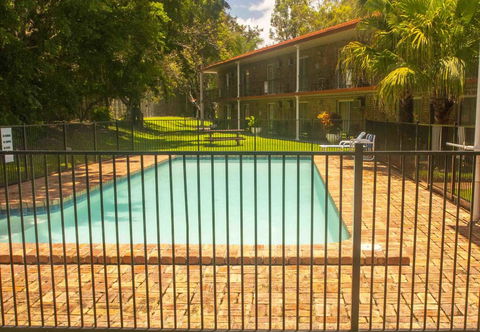 Coomera Motor Inn - E Caravan Parks 1