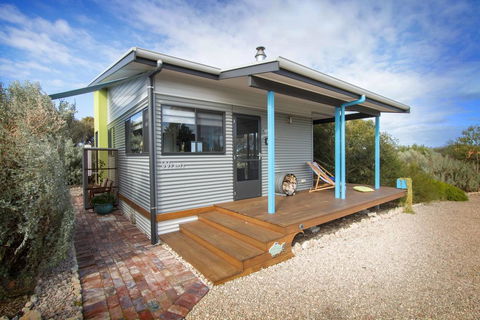 Coorong Cabins - E Caravan Parks 1