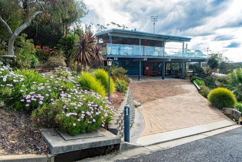 Coota Views - E Caravan Parks 2