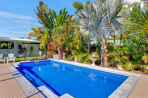 Coral Inn Boutique Hotel - E Caravan Parks 1