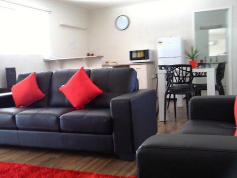 Coral Sands Motel - E Caravan Parks 1