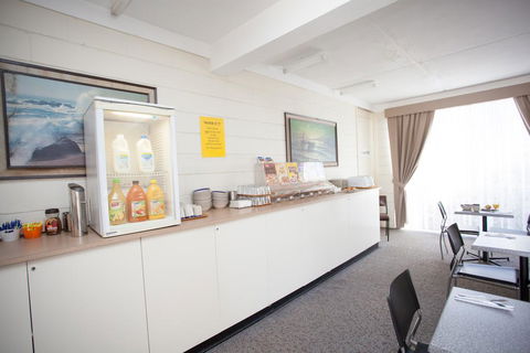 Corio Bay Motel - E Caravan Parks 1