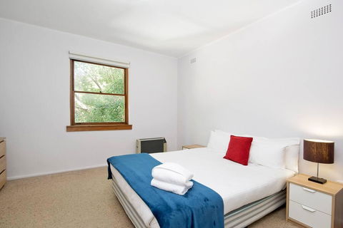 Cosy 2BR Plus Parking In Nth Sydney - E Caravan Parks 2