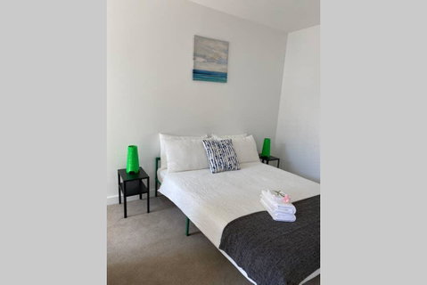 Cosy Apartment @ Clayton (Monash17) - E Caravan Parks 0