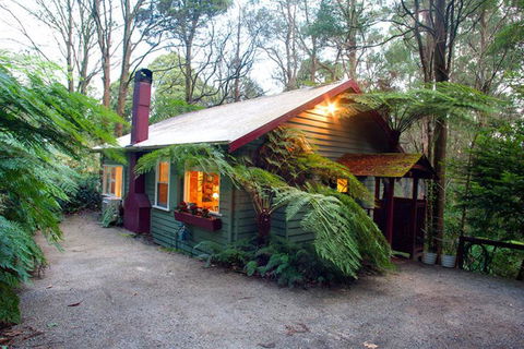 Cottage In The Forest - E Caravan Parks 2
