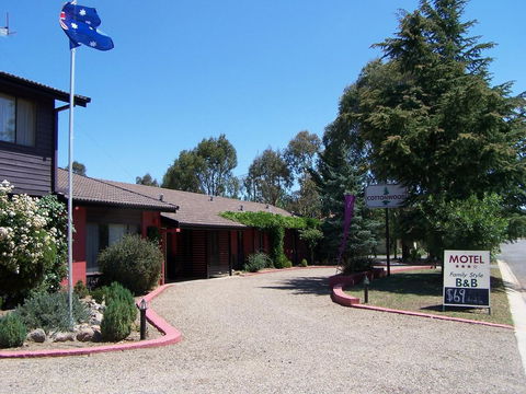 Cottonwood Lodge - E Caravan Parks 1